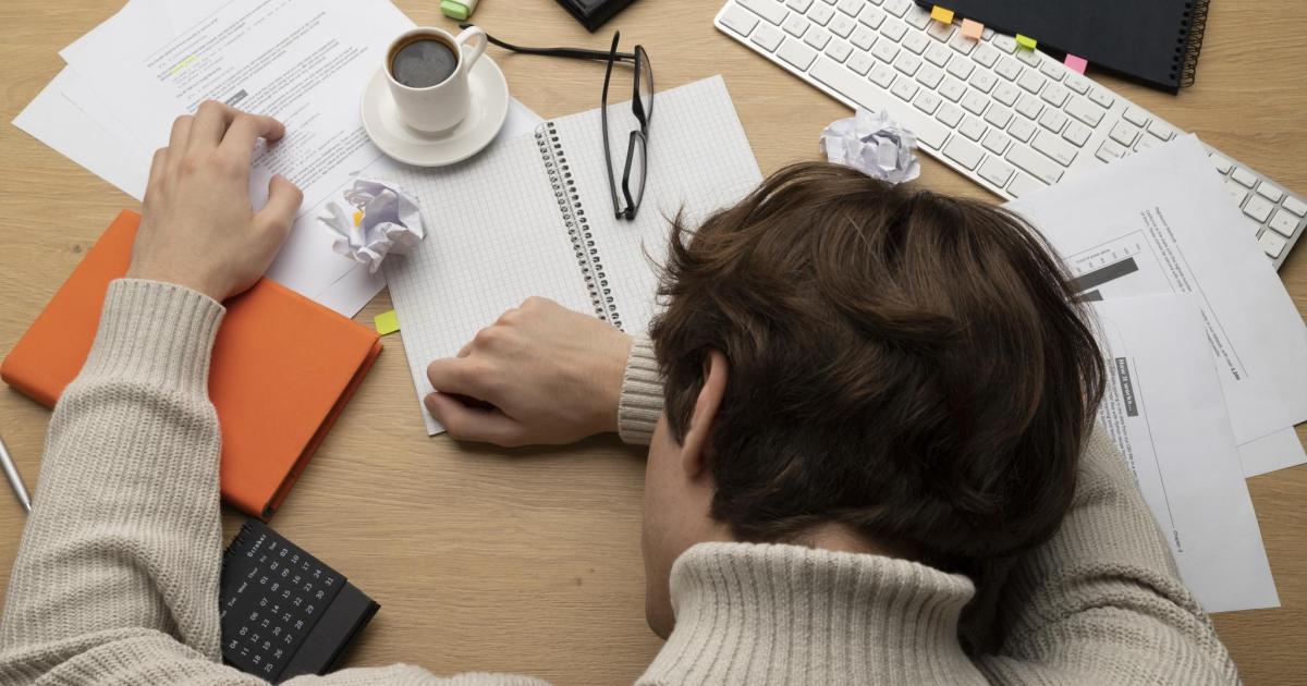 Psicóloga asegura que procrastinar «no es una mala gestión del tiempo, sino una mala gestión emocional»