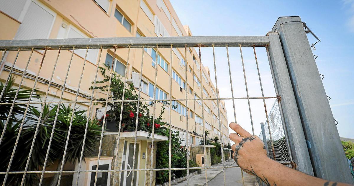 Esperanzas para los vecinos de los Don Pepe: «Vicent Roig nos ha dicho que para diciembre habrá algo firmado»