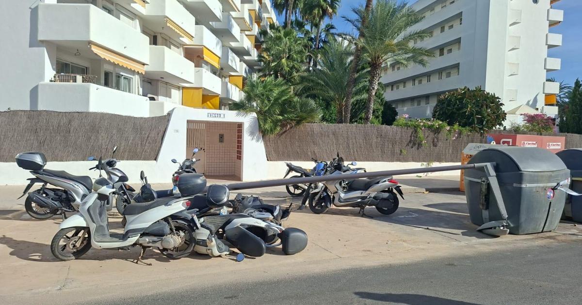 El fuerte viento causa estragos en Ibiza