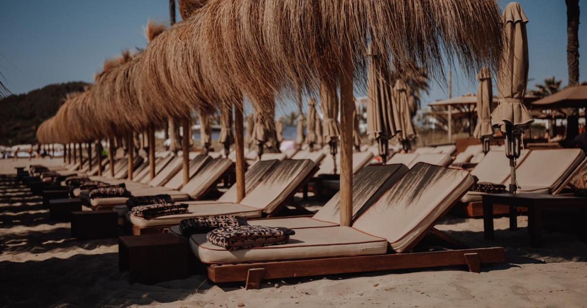 Beachouse Evoca el Estilo Ibicenco en su Diseño