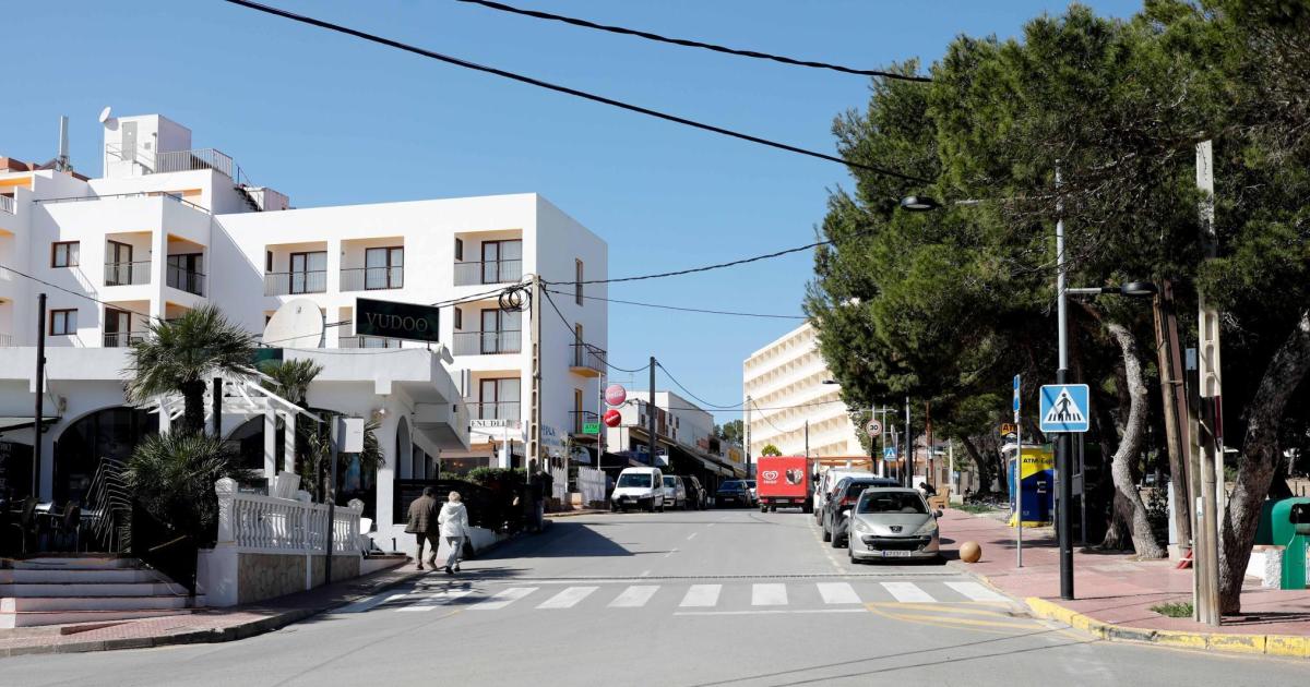 Canar, Ibiza: qué ver, playa y mercadillo hippy de Punta Arabí